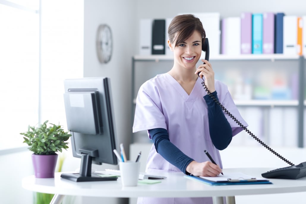 Medical Assistant vs. Certified Nursing Assistant (CNA)